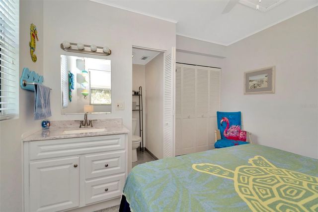 1308 HULL STREET S, Gulfport, FL 33707