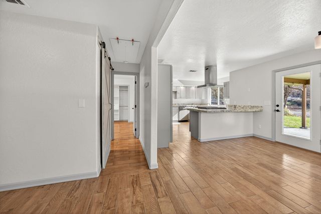 423 Fielder Lane, Grants Pass, OR 97526