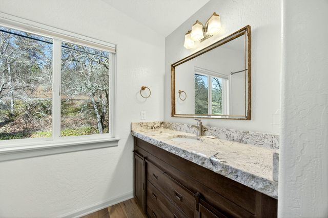 423 Fielder Lane, Grants Pass, OR 97526