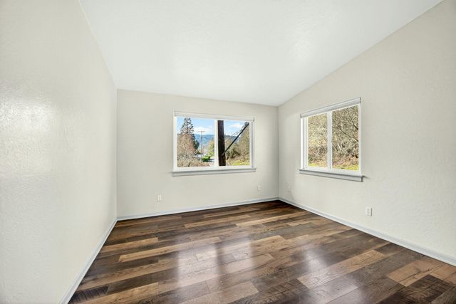 423 Fielder Lane, Grants Pass, OR 97526