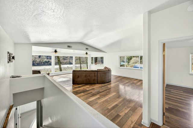 423 Fielder Lane, Grants Pass, OR 97526