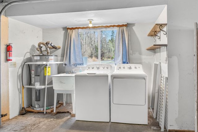 423 Fielder Lane, Grants Pass, OR 97526