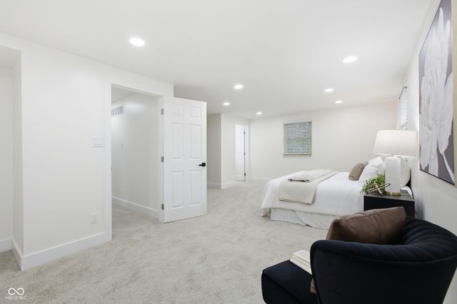 8006 Vineyard Drive, Indianapolis, IN 46260