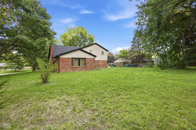8006 Vineyard Drive, Indianapolis, IN 46260