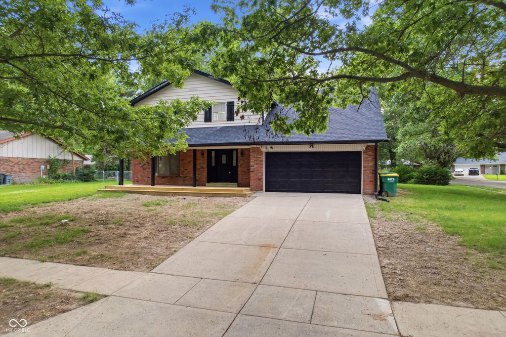 8006 Vineyard Drive, Indianapolis, IN 46260