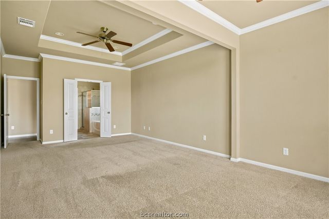 2924 Archer Drive, Bryan, TX 77808