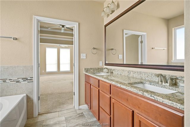 2924 Archer Drive, Bryan, TX 77808