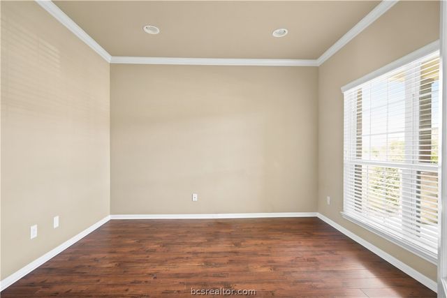 2924 Archer Drive, Bryan, TX 77808