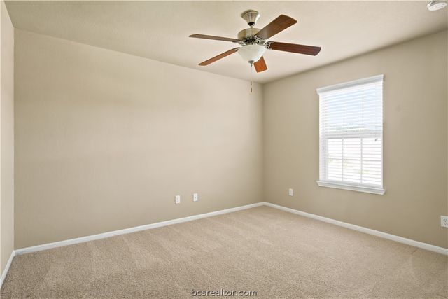 2924 Archer Drive, Bryan, TX 77808