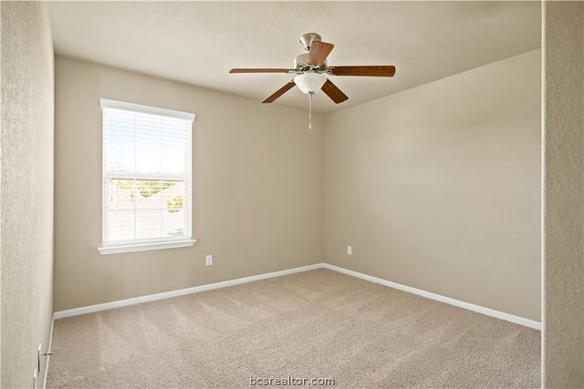 2924 Archer Drive, Bryan, TX 77808