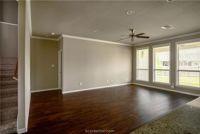 2924 Archer Drive, Bryan, TX 77808