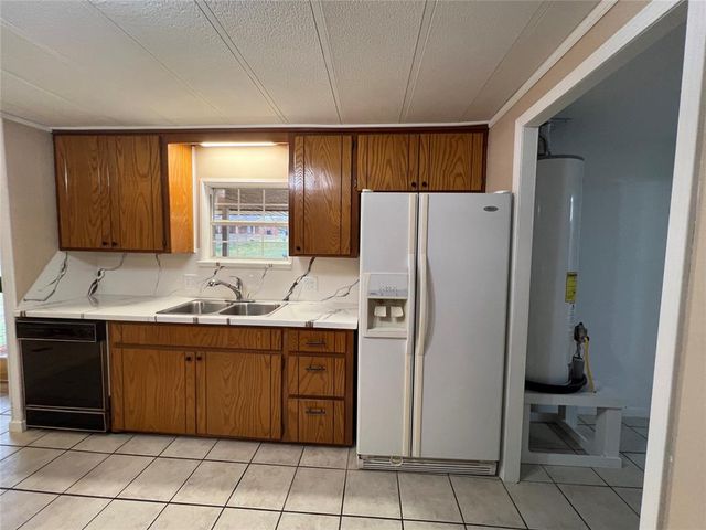 216 N Jefferson Avenue, Blanchard, OK 73010