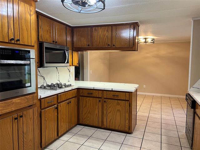 216 N Jefferson Avenue, Blanchard, OK 73010