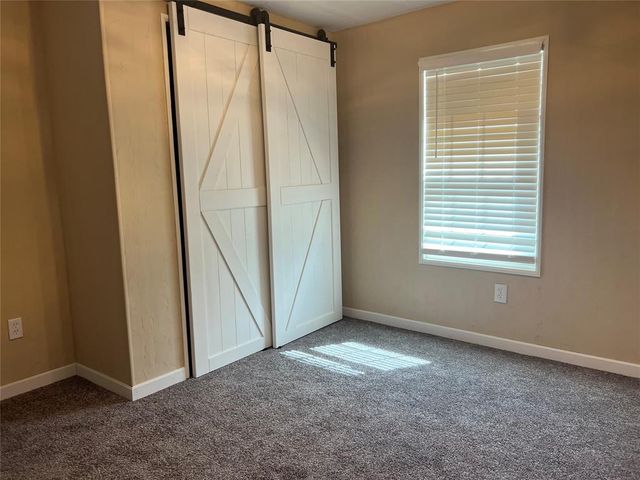 216 N Jefferson Avenue, Blanchard, OK 73010