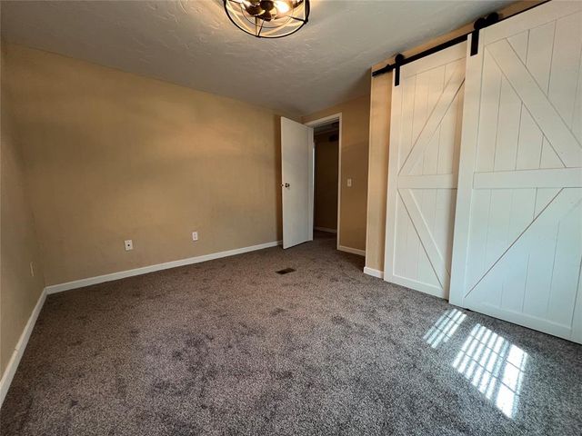 216 N Jefferson Avenue, Blanchard, OK 73010