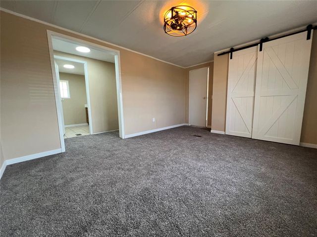 216 N Jefferson Avenue, Blanchard, OK 73010