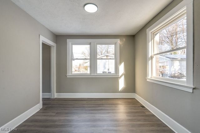 561 Melrose Street, Akron, OH 44305