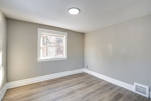 561 Melrose Street, Akron, OH 44305