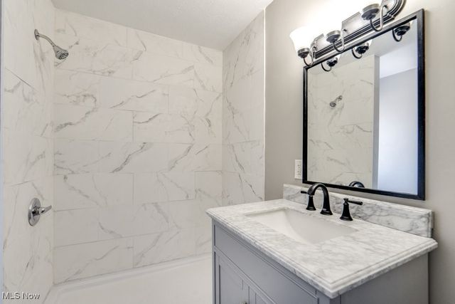 561 Melrose Street, Akron, OH 44305