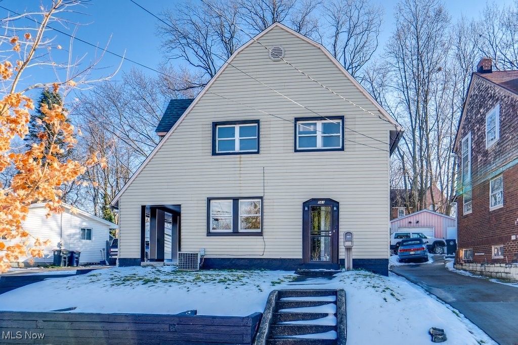 561 Melrose Street, Akron, OH 44305