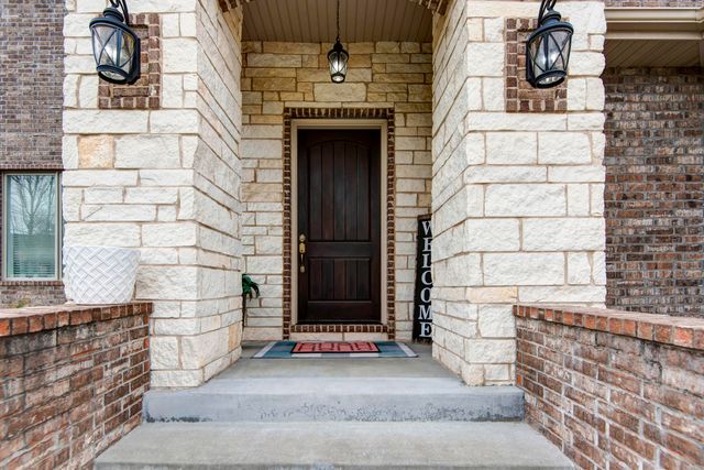 2437 E German Ivy, Springfield, MO 65804