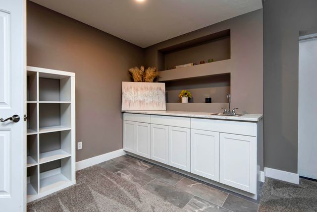 2437 E German Ivy, Springfield, MO 65804