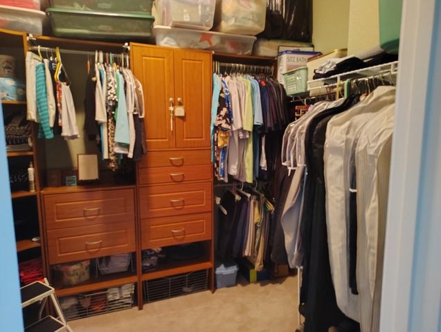 5423 Place Lake Dr, Fort Pierce, FL 34951