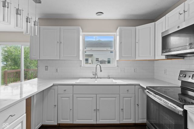 8546 Walden Trace Court, Indianapolis, IN 46278