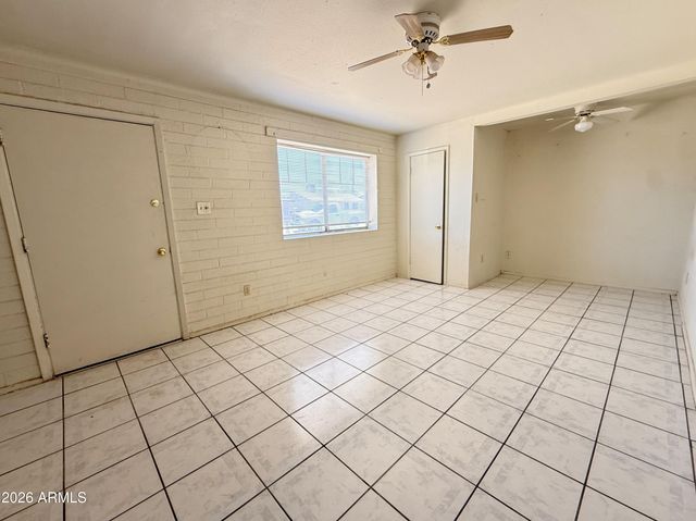 2232 E Burgess Lane, Phoenix, AZ 85042