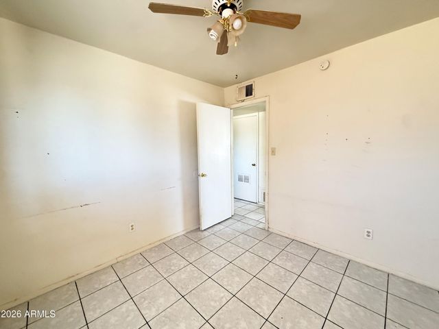 2232 E Burgess Lane, Phoenix, AZ 85042