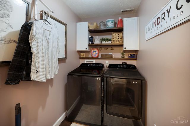 60 Pleasant Hill Boulevard, Franklin, OH 45005