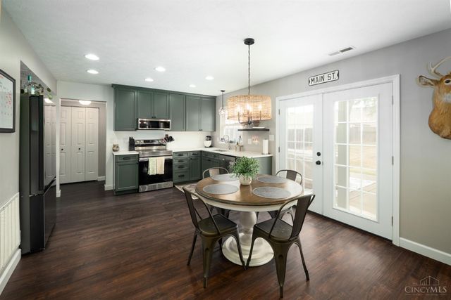 60 Pleasant Hill Boulevard, Franklin, OH 45005