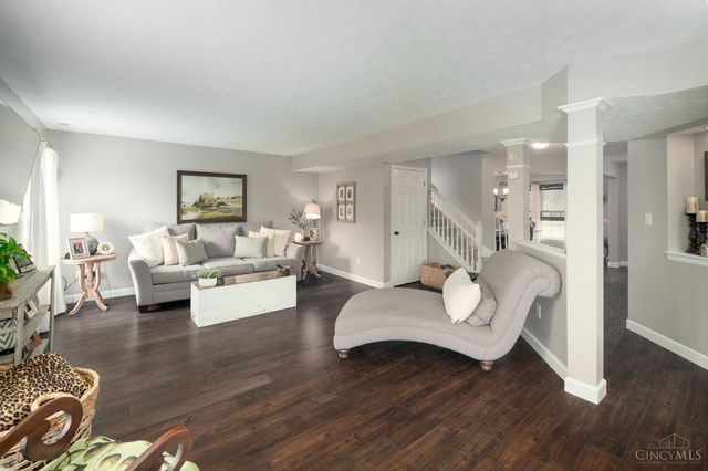 60 Pleasant Hill Boulevard, Franklin, OH 45005