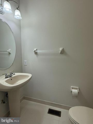 47 ROSS WAY, Marlton, NJ 08053