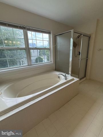 47 ROSS WAY, Marlton, NJ 08053