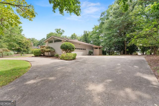 5672 High Harbor Court, Gainesville, GA 30504