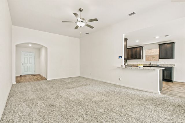 124 Morning Glory Drive, Sanger, TX 76266