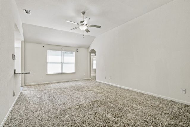 124 Morning Glory Drive, Sanger, TX 76266