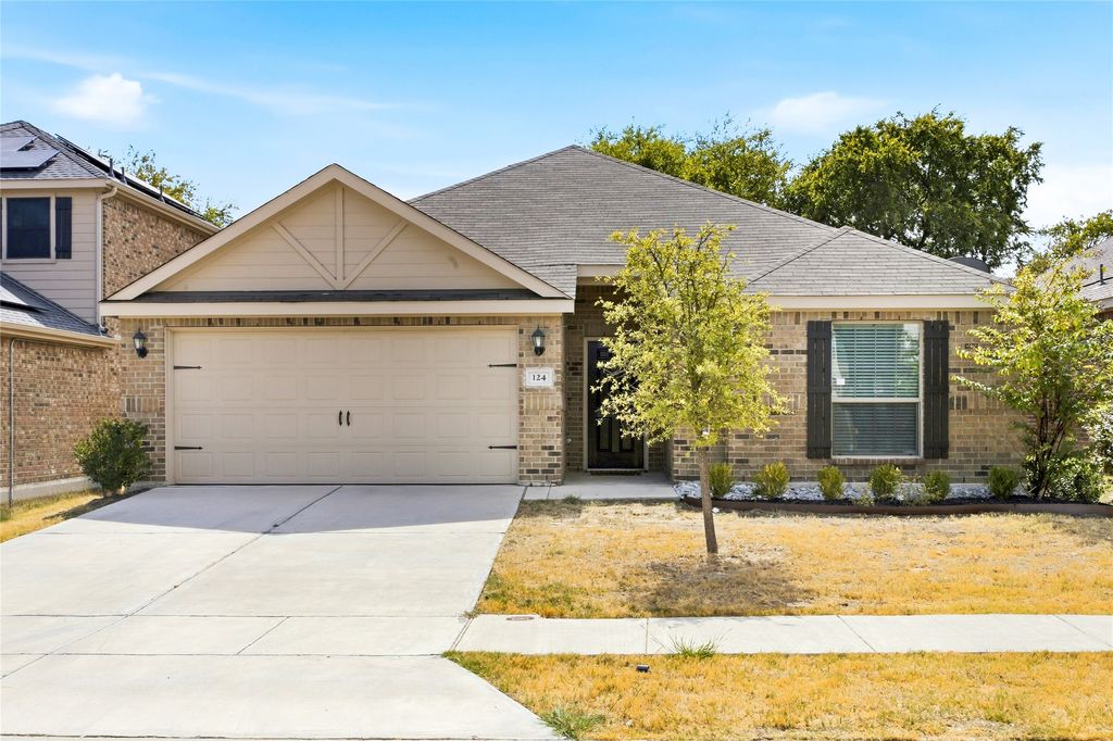 124 Morning Glory Drive, Sanger, TX 76266