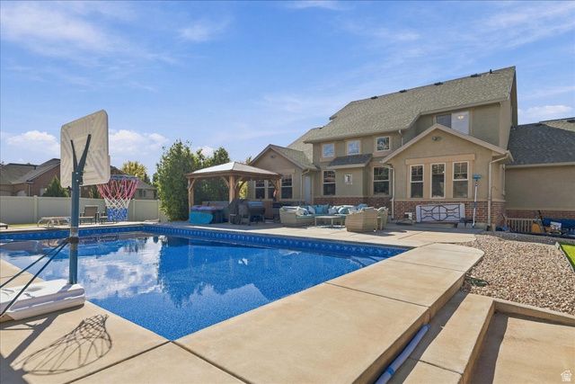 554 W 2400 S, Syracuse, UT 84075
