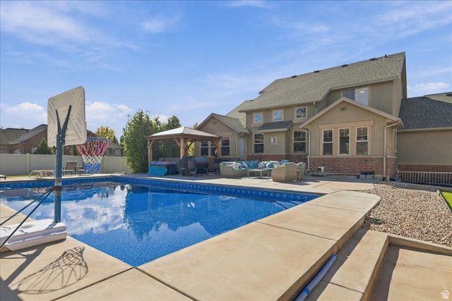 554 W 2400 S, Syracuse, UT 84075