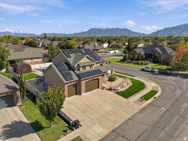 554 W 2400 S, Syracuse, UT 84075