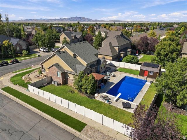 554 W 2400 S, Syracuse, UT 84075