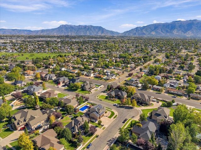 554 W 2400 S, Syracuse, UT 84075