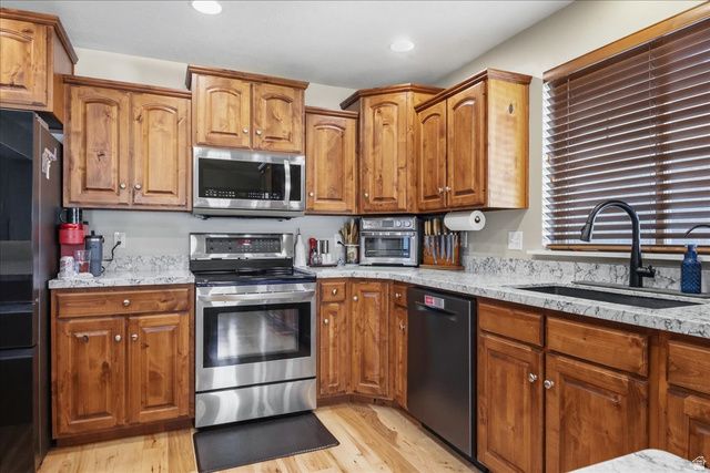 554 W 2400 S, Syracuse, UT 84075
