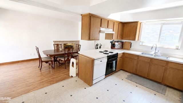 38174 Willowmere Street, Harrison Twp, MI 48045
