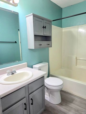 4369 Fenwick Drive, New Haven, IN 46774