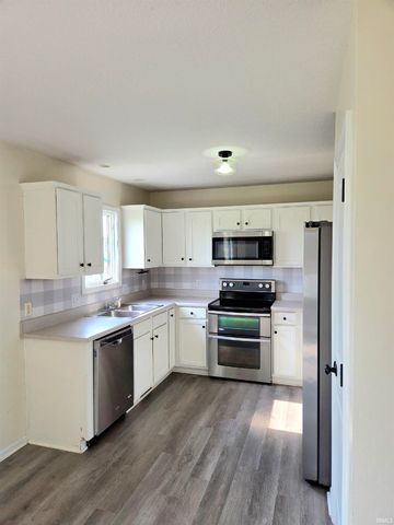 4369 Fenwick Drive, New Haven, IN 46774