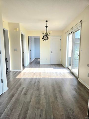 4369 Fenwick Drive, New Haven, IN 46774