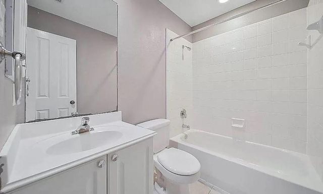 11 Sunspree Place, The Woodlands, TX 77382